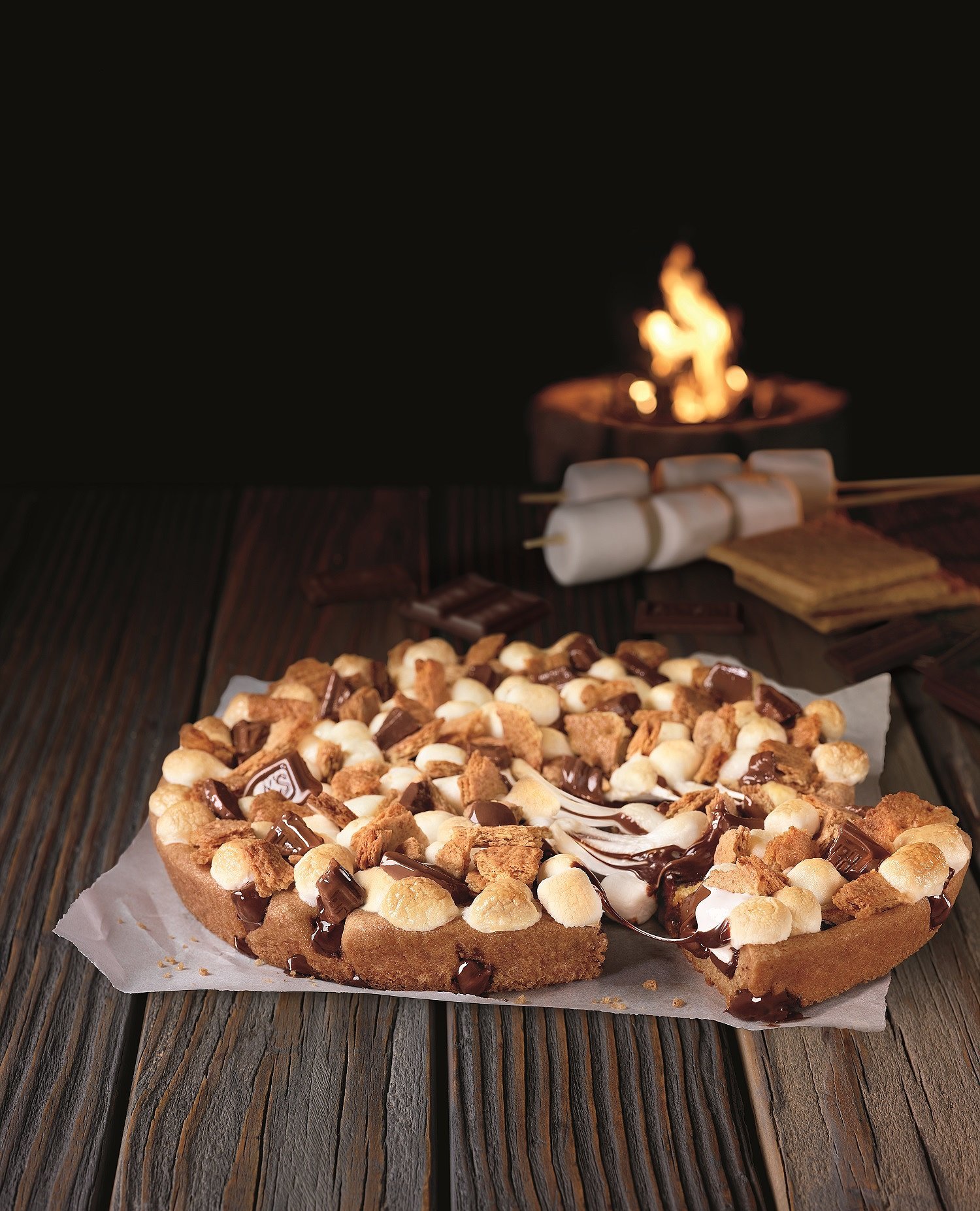 Pizza Hut Just Added the Most Amazing S'mores Dessert to Its Menu
