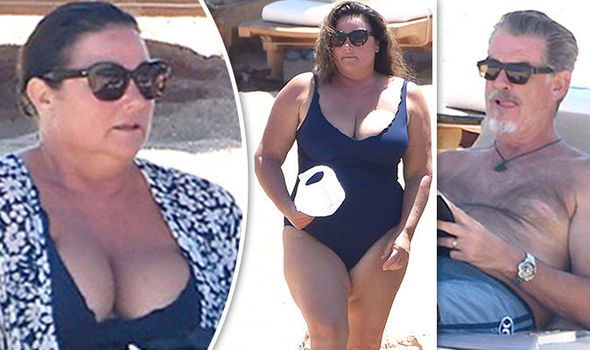 Pierce Brosnan wife Keely Keely Shaye Smith swimsuit beach cleavage